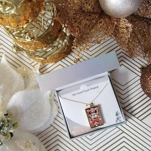 New in Box Disney Minnie Mouse Face Card Necklace - Picture 9 of 12